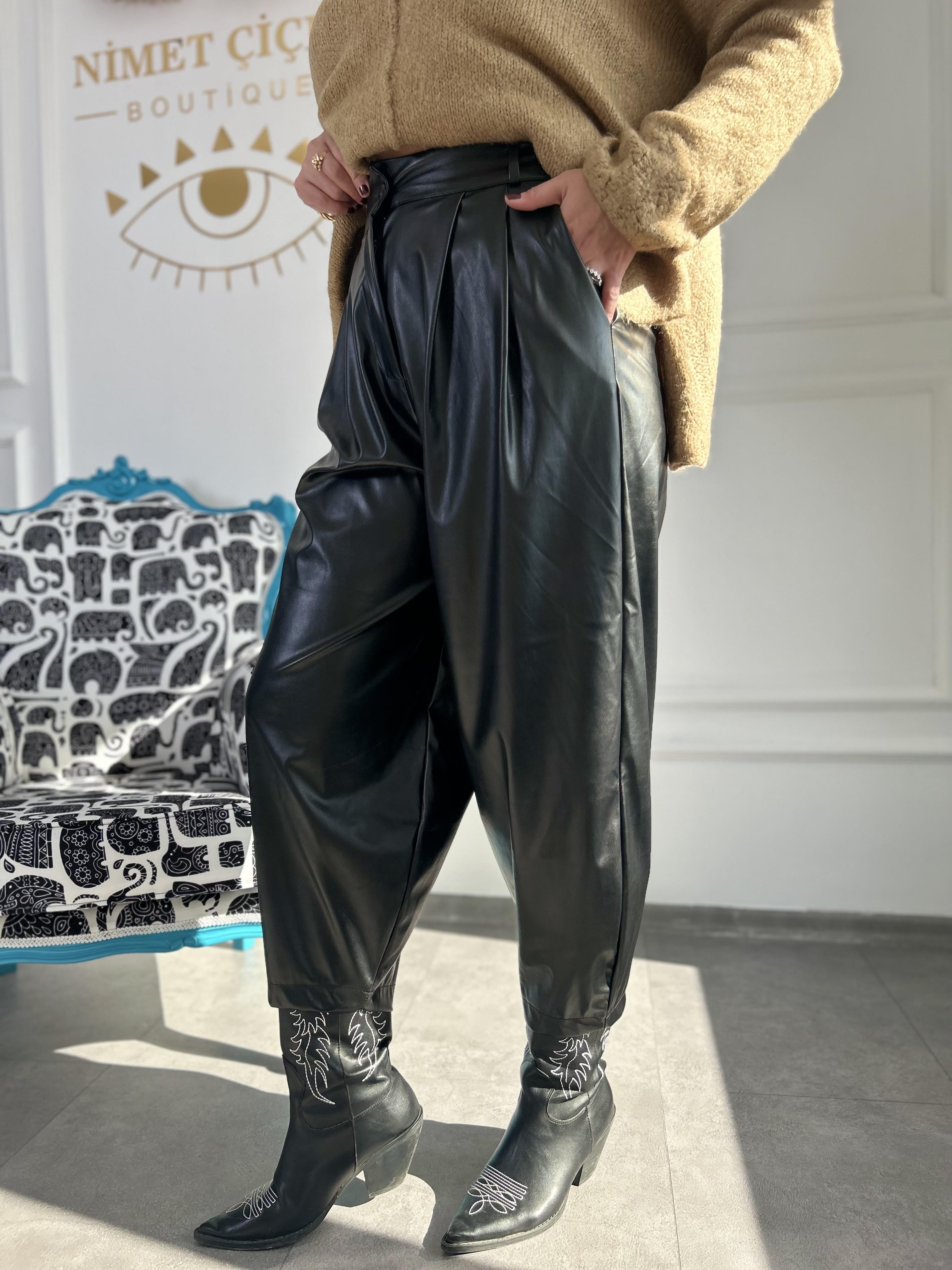 Havuç Model Siyah Deri Pantolon