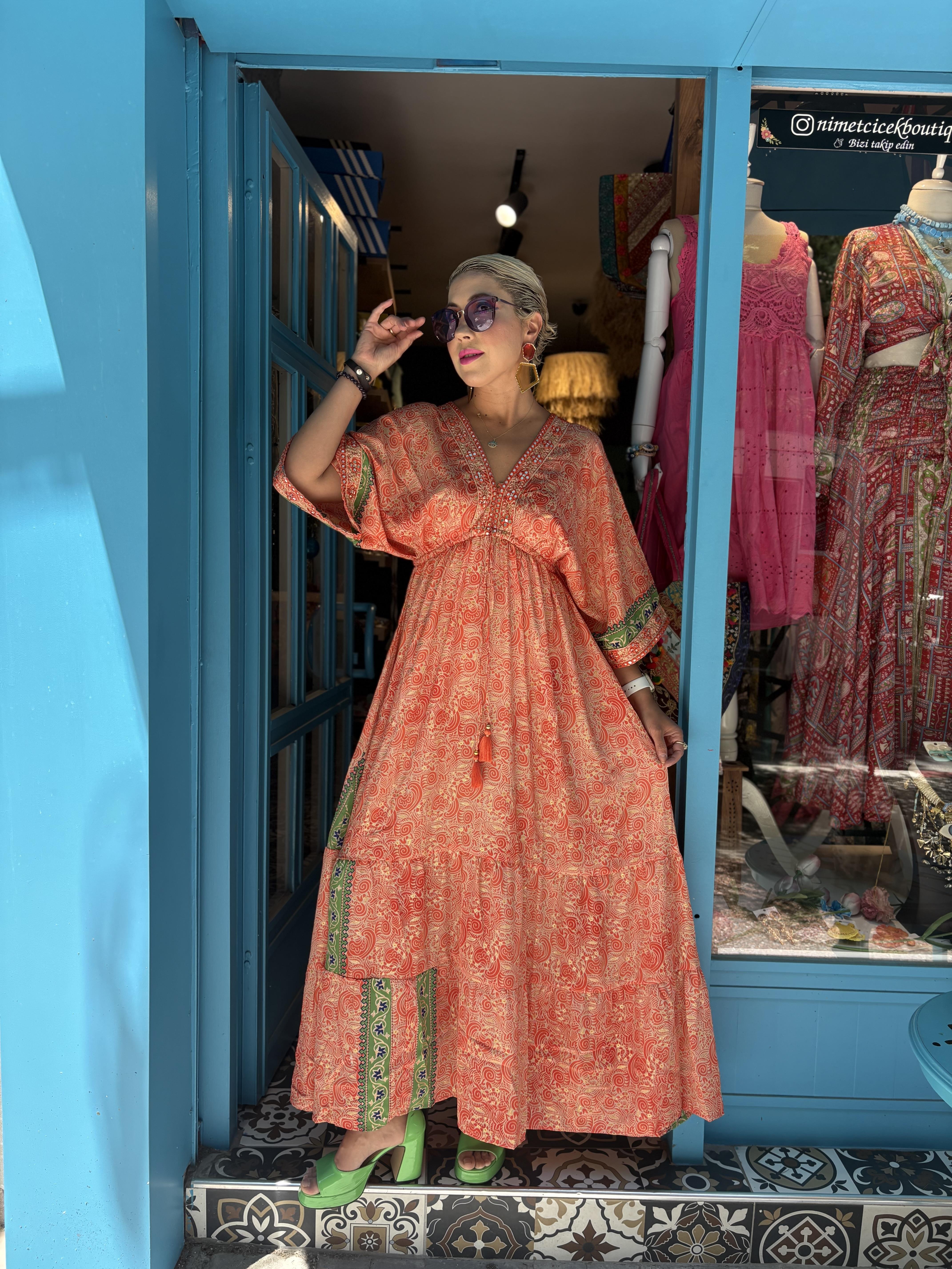 Hint İpeği Turuncu Elbise