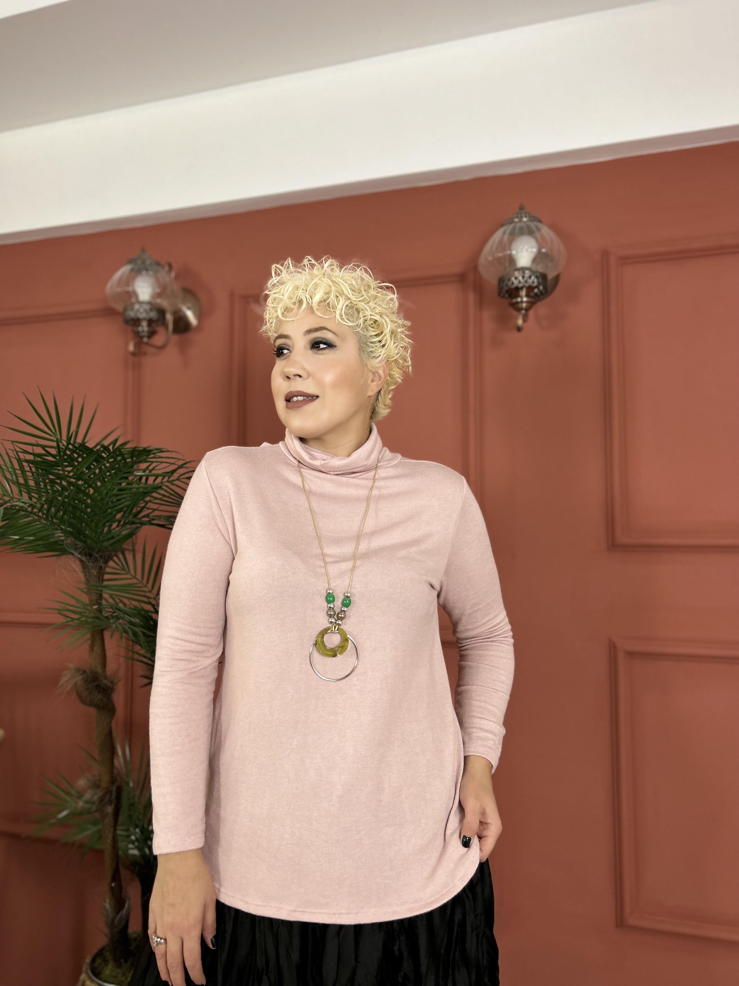 İtalyan Boğazlı Pudra Bluz