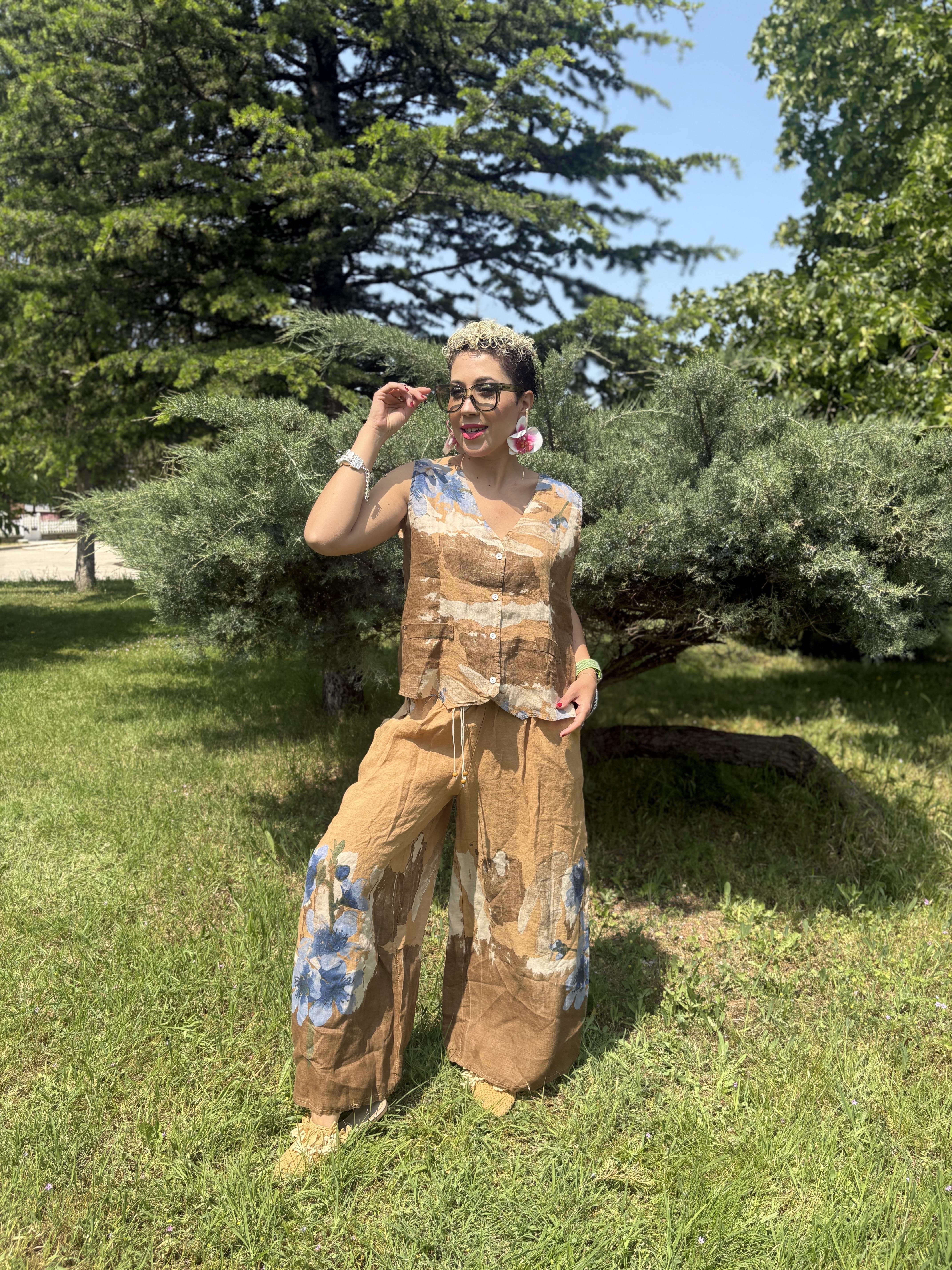 İtalyan Çiçek Desenli Ham Keten Camel Yelekli Takım