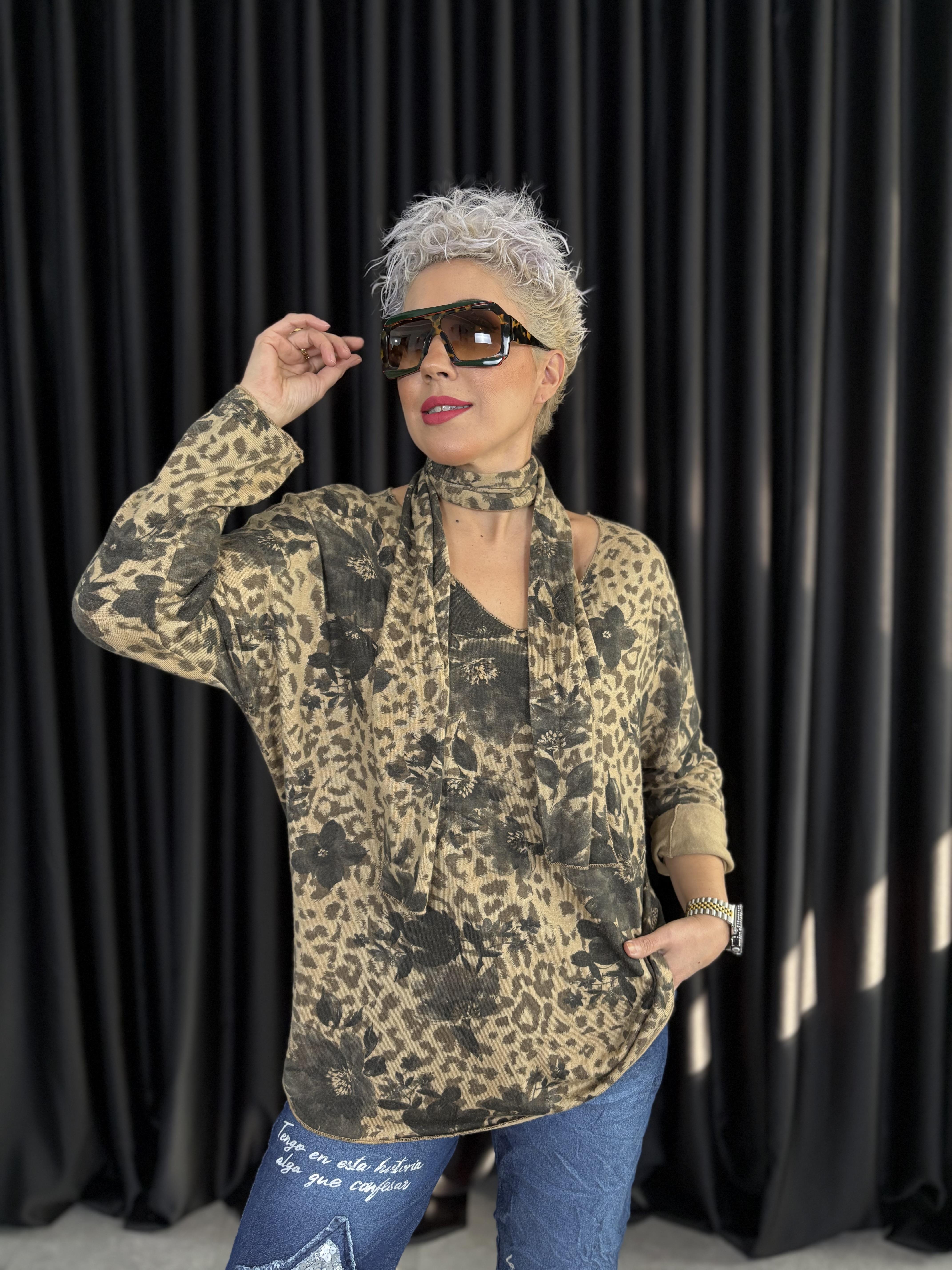 İtalyan Çiçek Desenli Şallı Camel Bluz