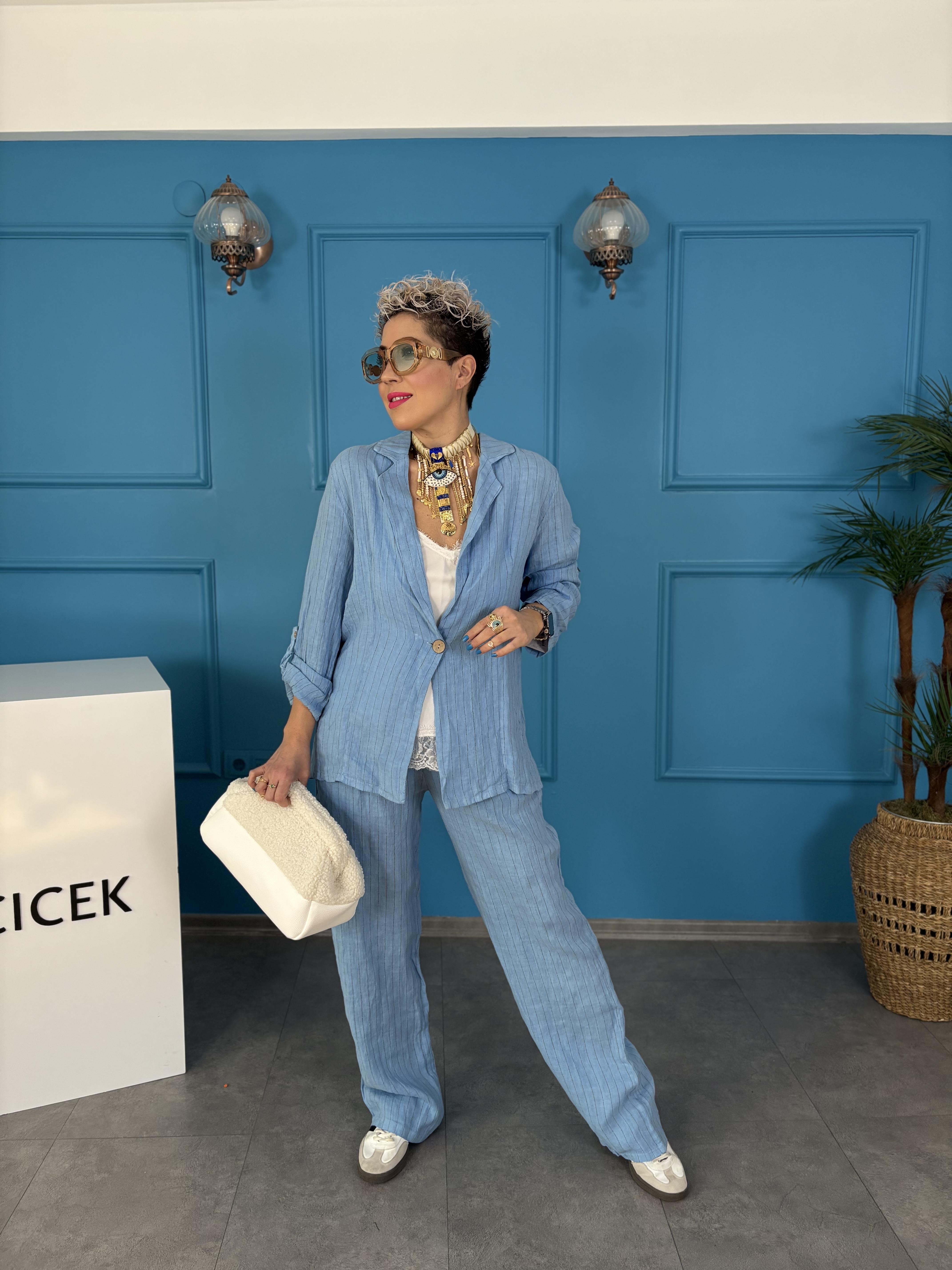 İtalyan Çizgili Mavi Keten Takım