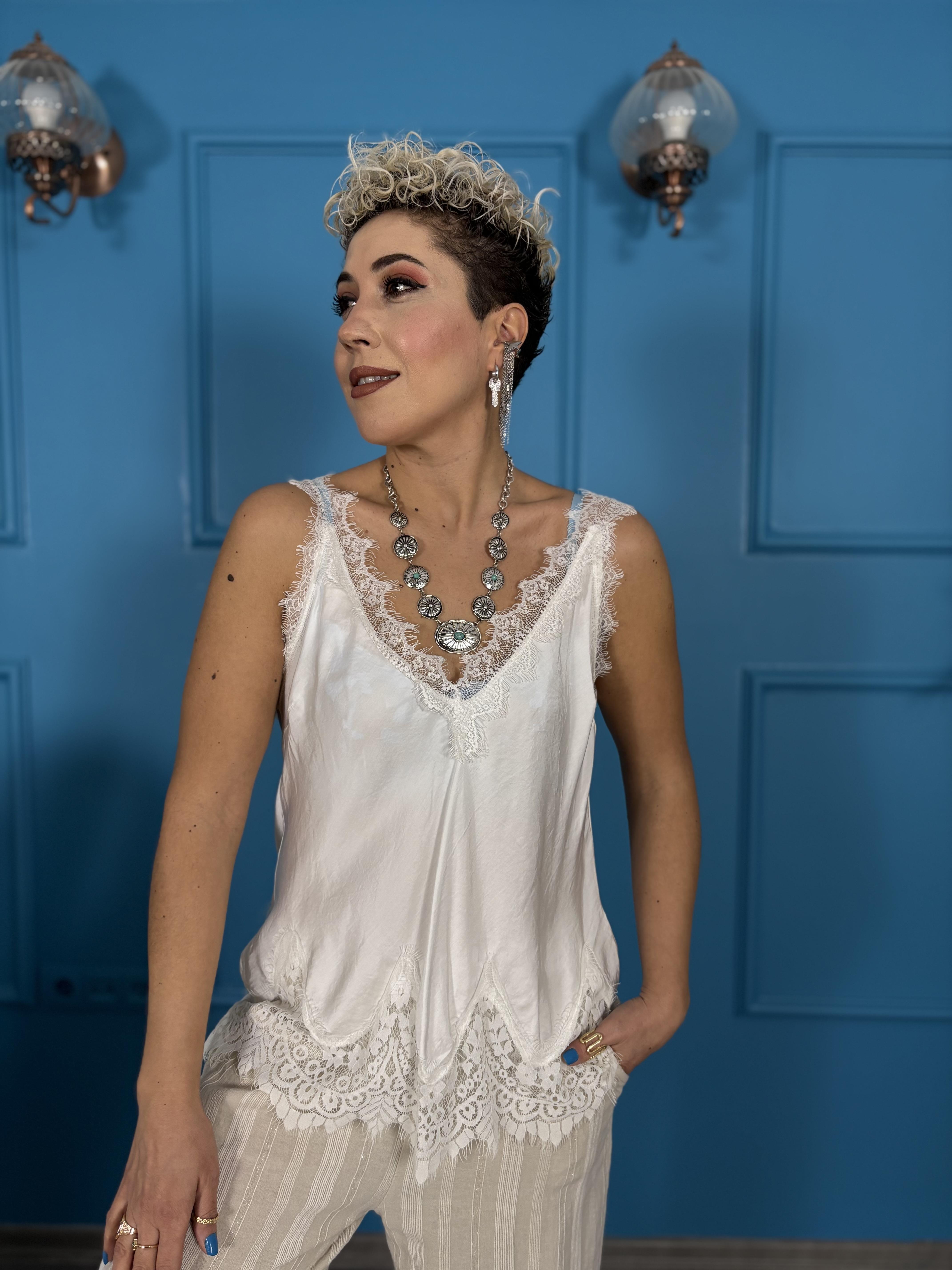 İtalyan Dantelli İpek Beyaz Bluz