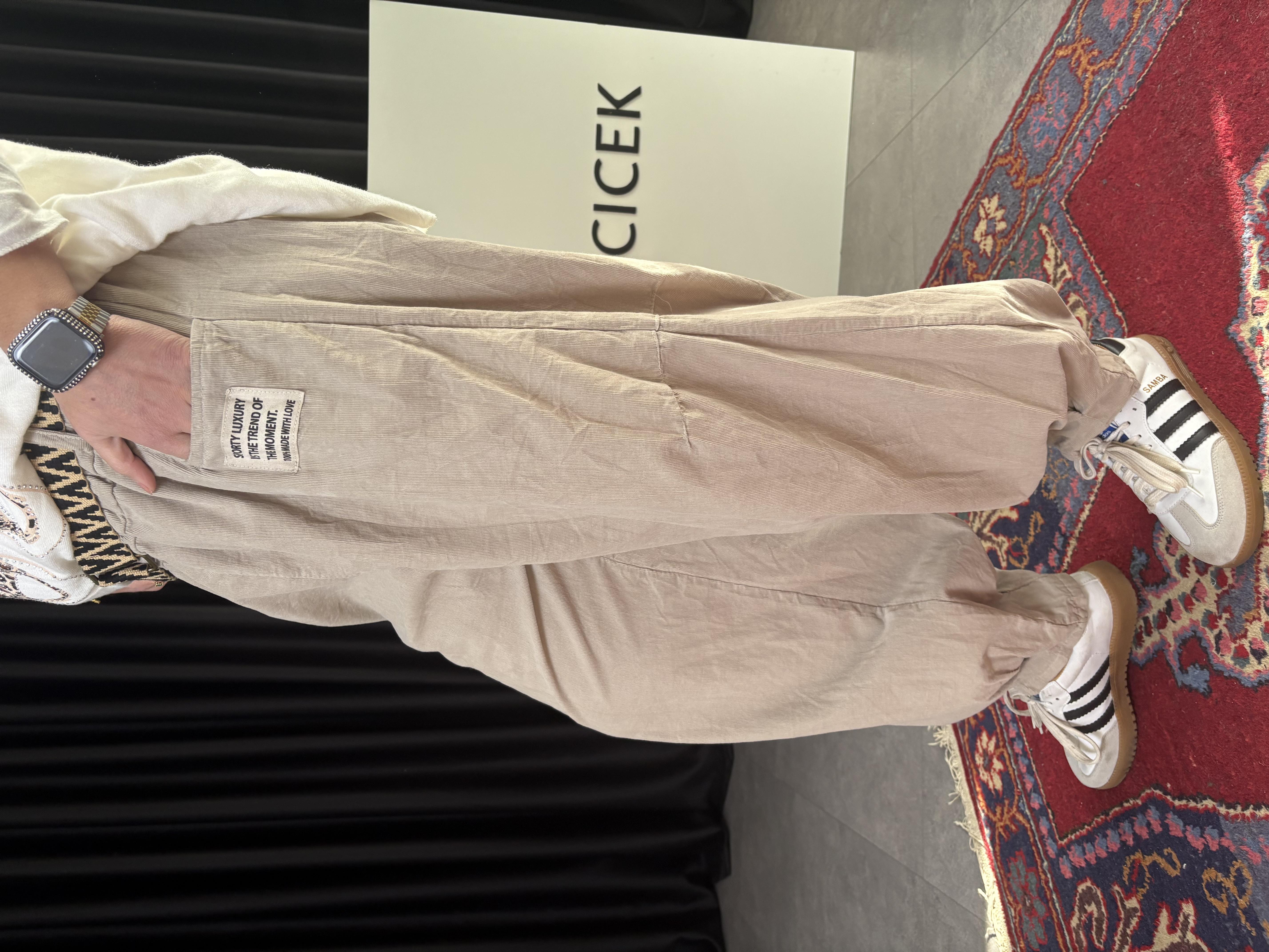 İtalyan Kadife Kemerli Şalvar Model Bej Pantolon