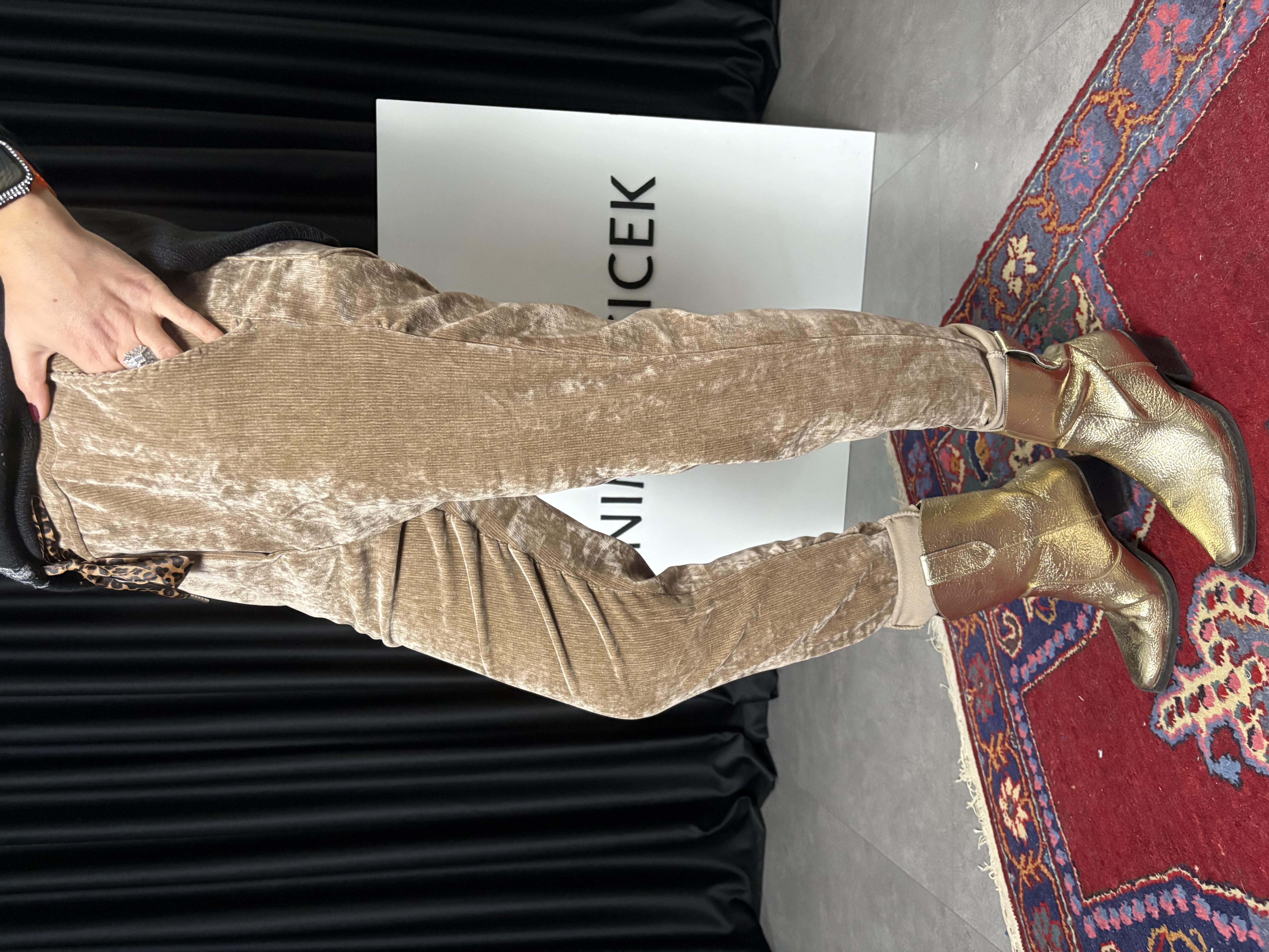 İtalyan Leopar Bağcıklı Camel Kadife Pantolon