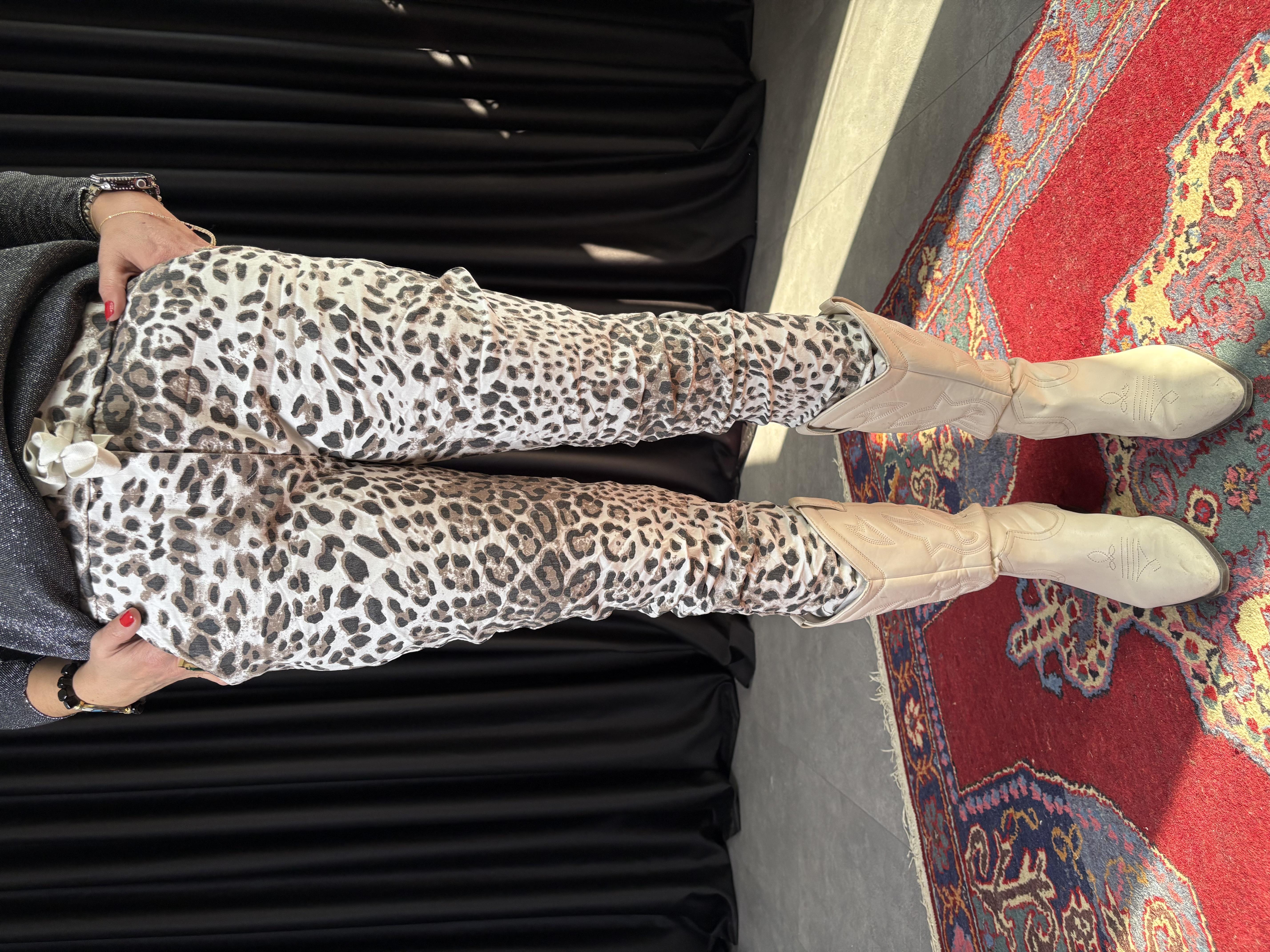 İtalyan Leopar Desen Beyaz Pantolon