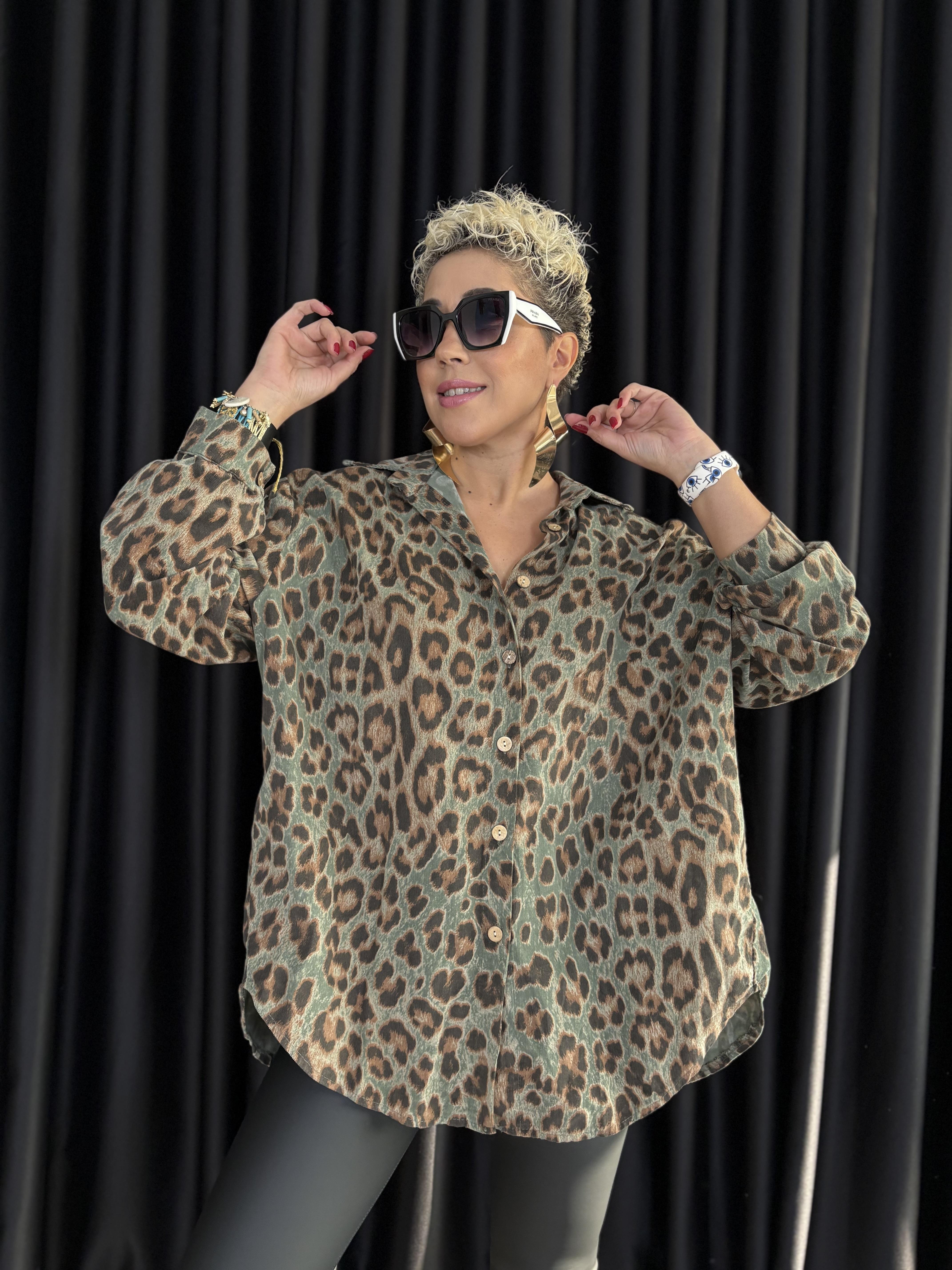 İtalyan Leopar Haki Kadife Gömlek