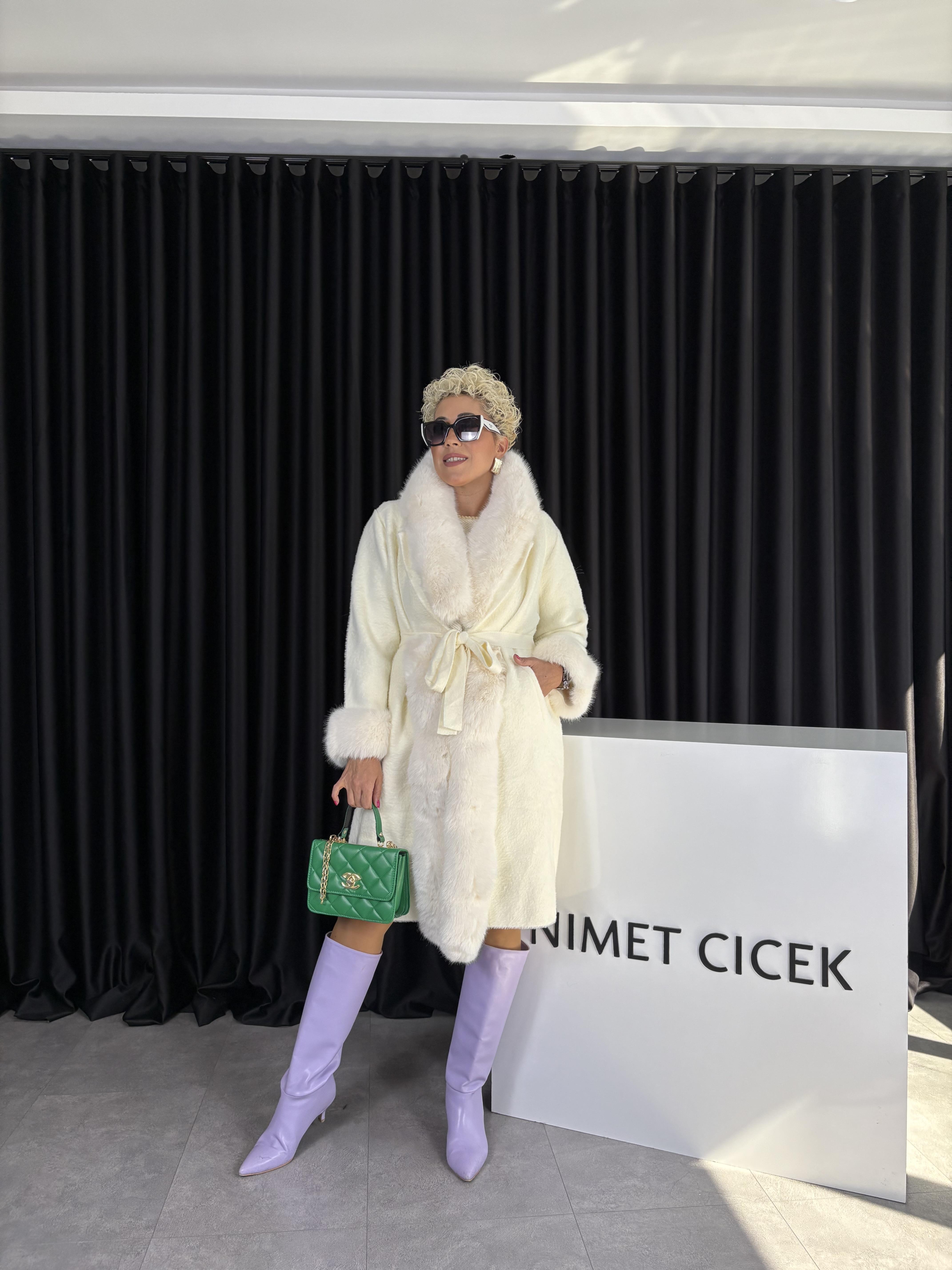 İthal Angora Beyaz Uzun Kürk