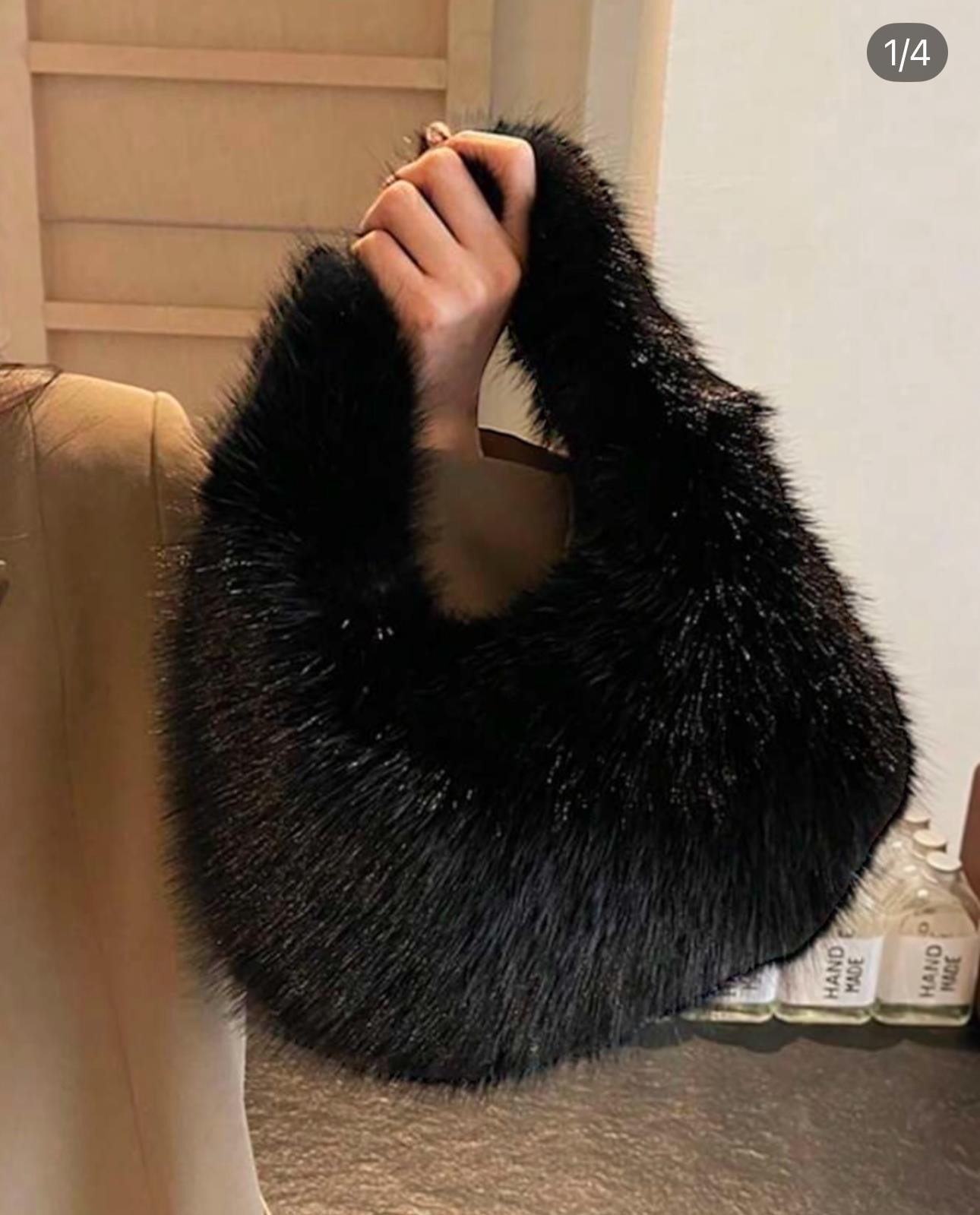 İthal Black Angel Kürk Çanta