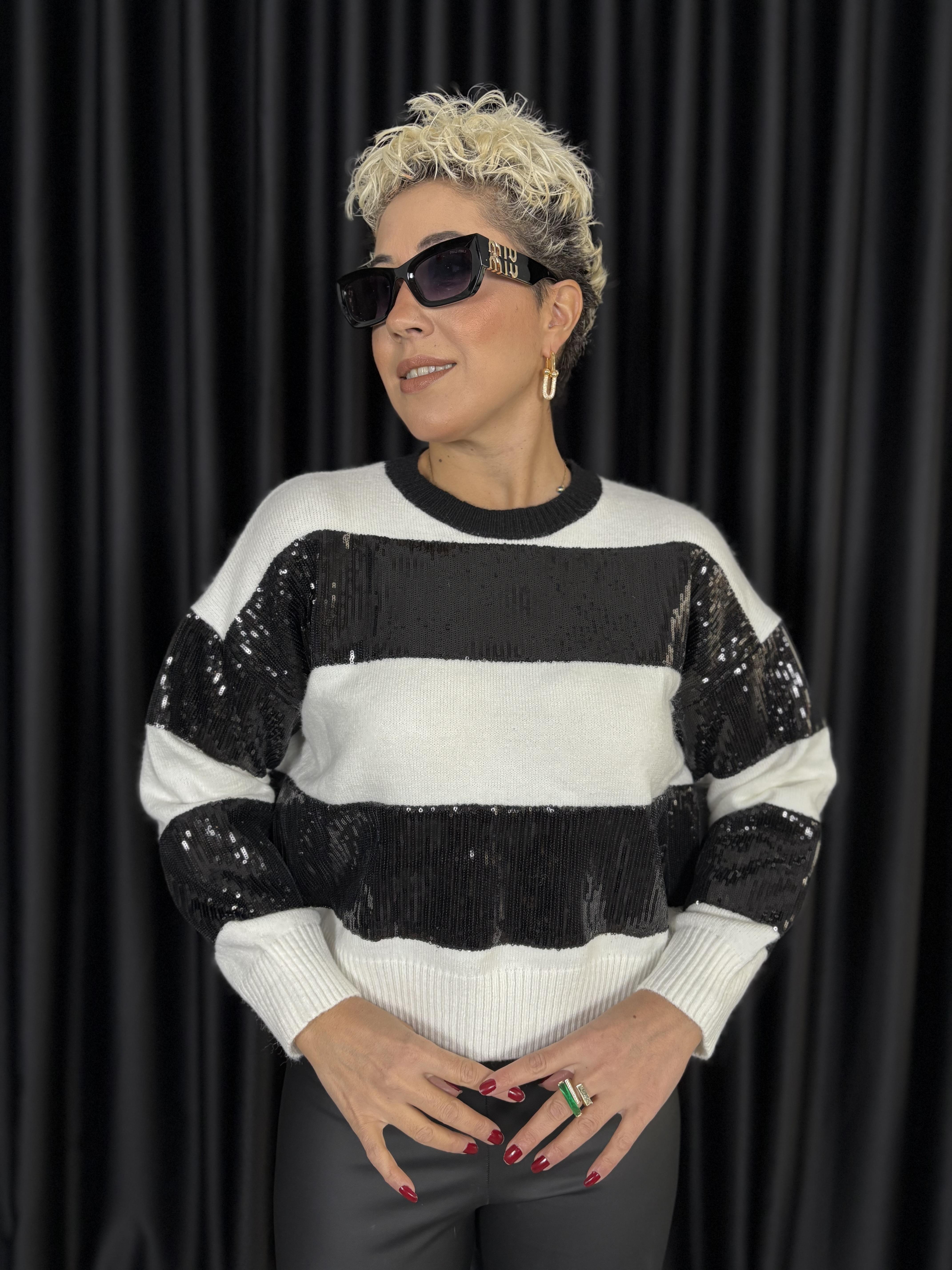 İthal Kalın Çizgili Payetli Siyah Kazak