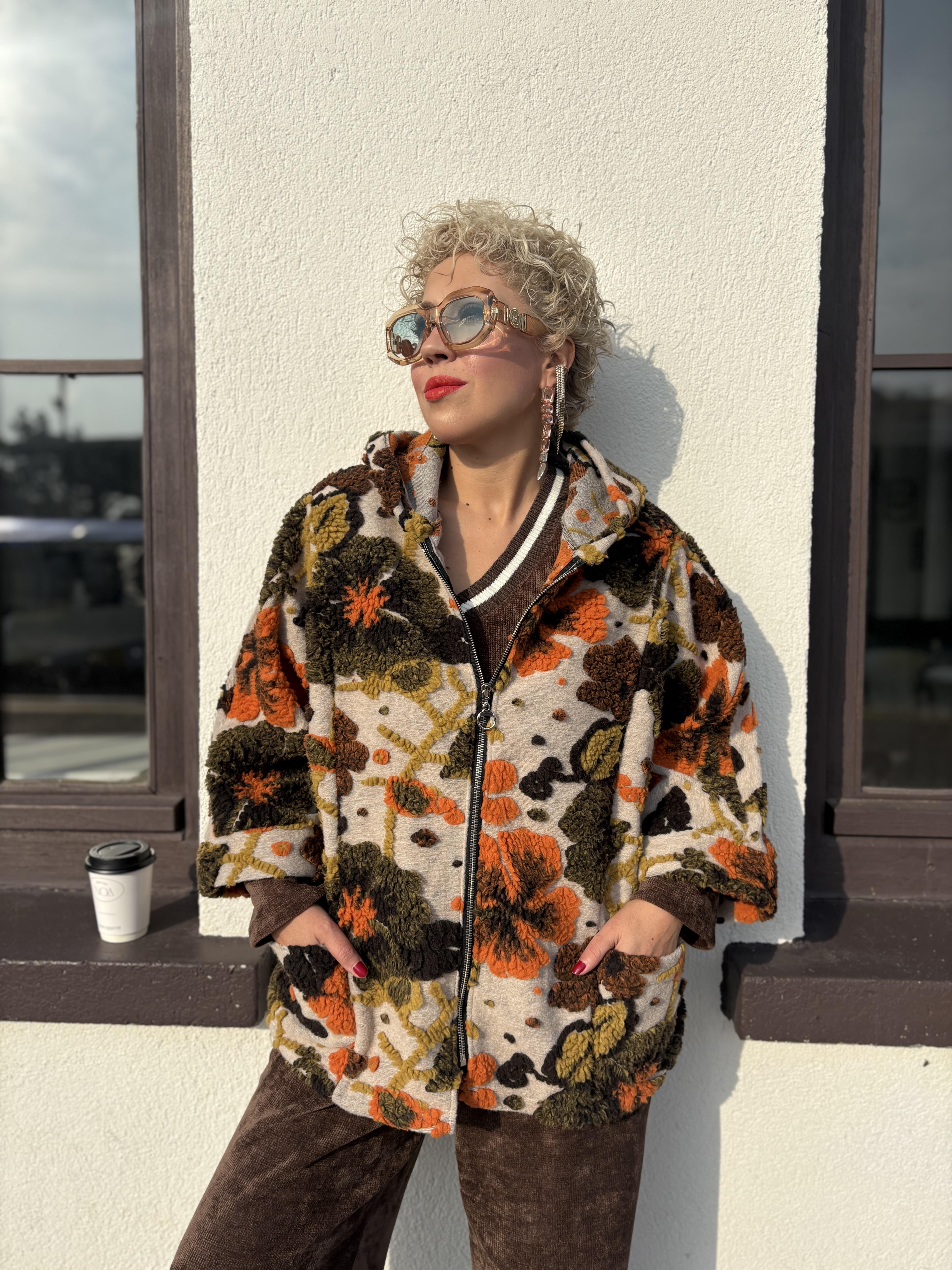 İthal Kapşonlu Kısa Keçe Ceket 7