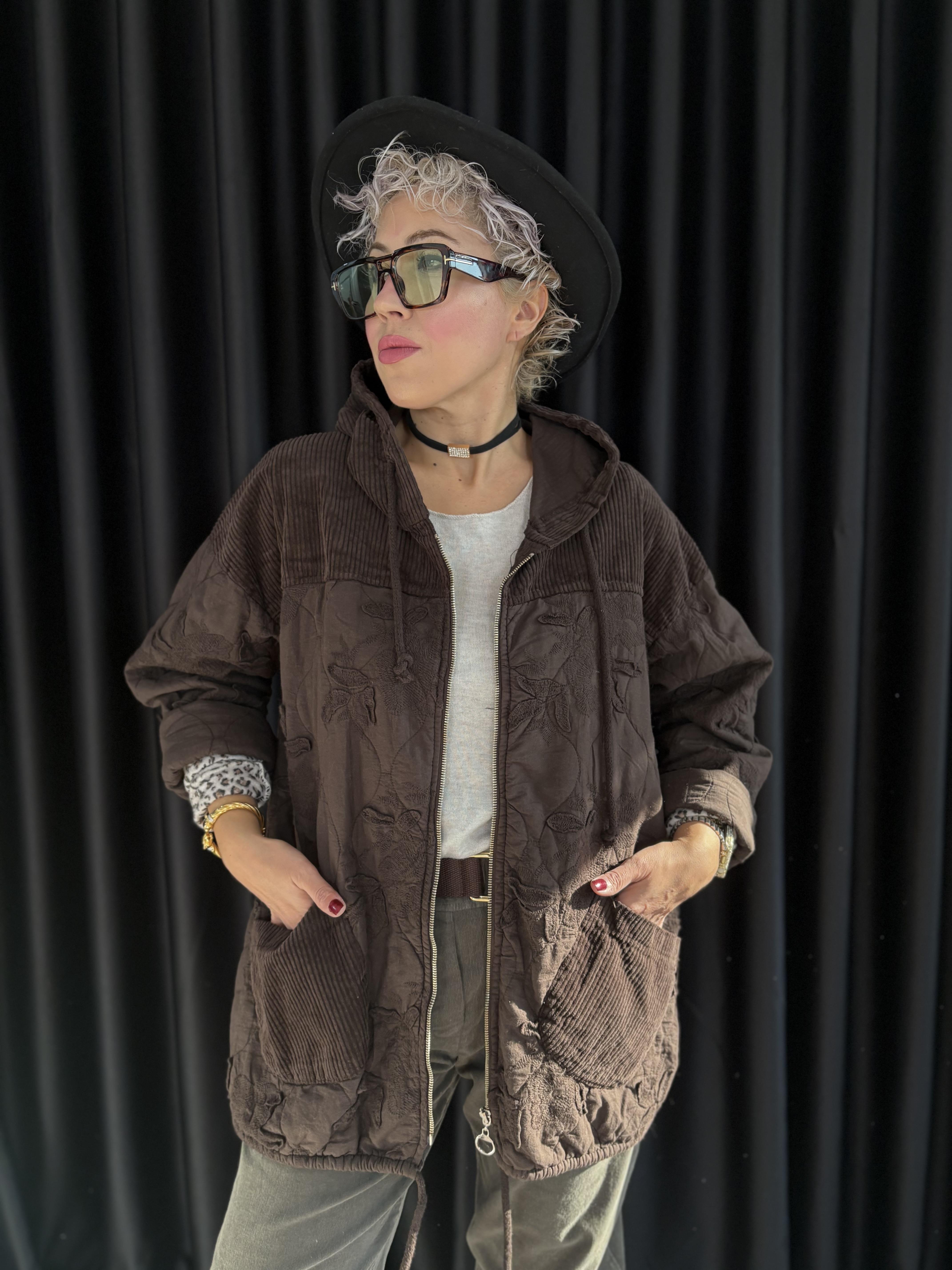 Kadife Detaylı İtalyan Kahve Kapitone Ceket