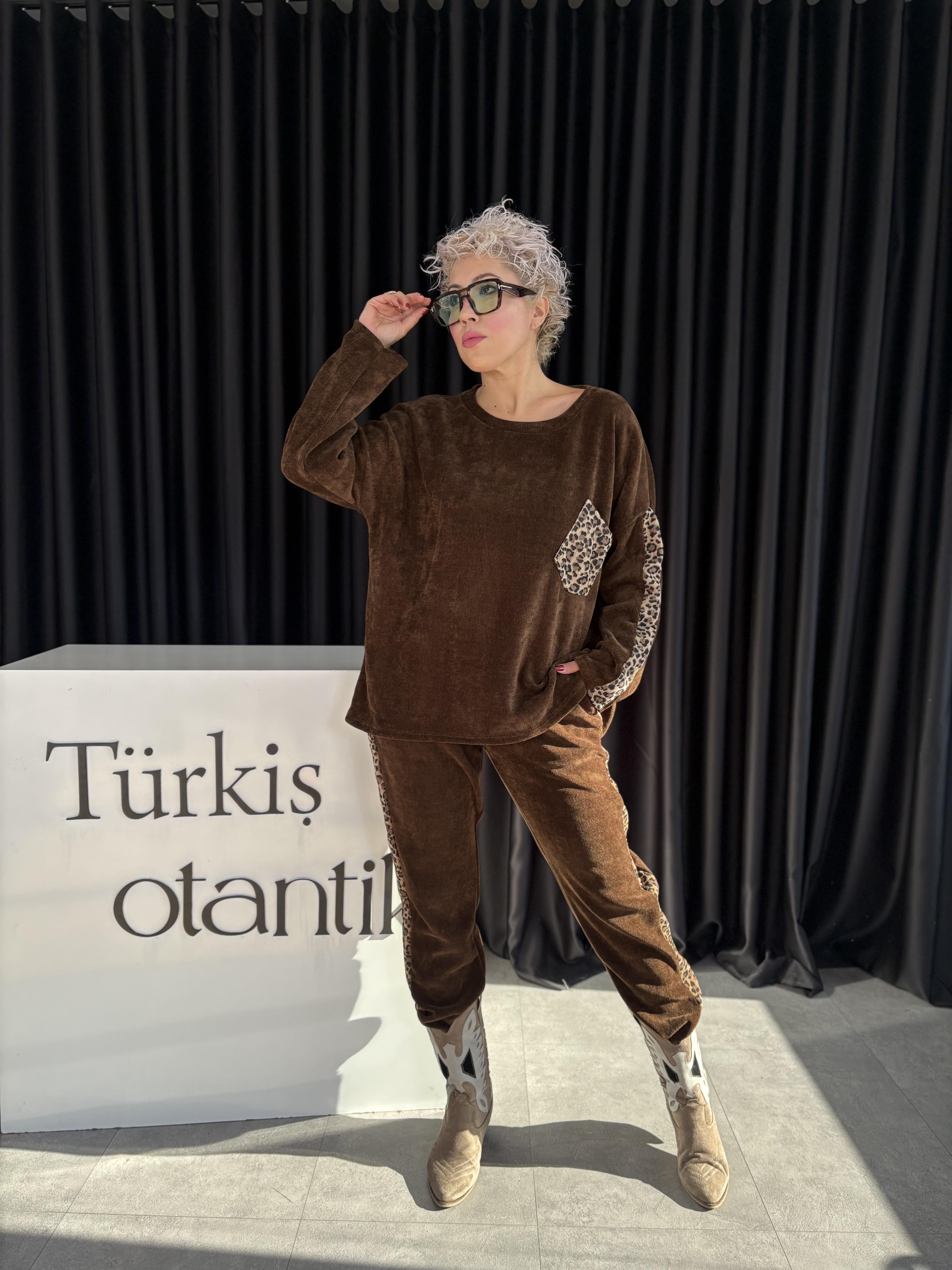 Leopar Cep Detaylı İtalyan Kahve Kadife Takım