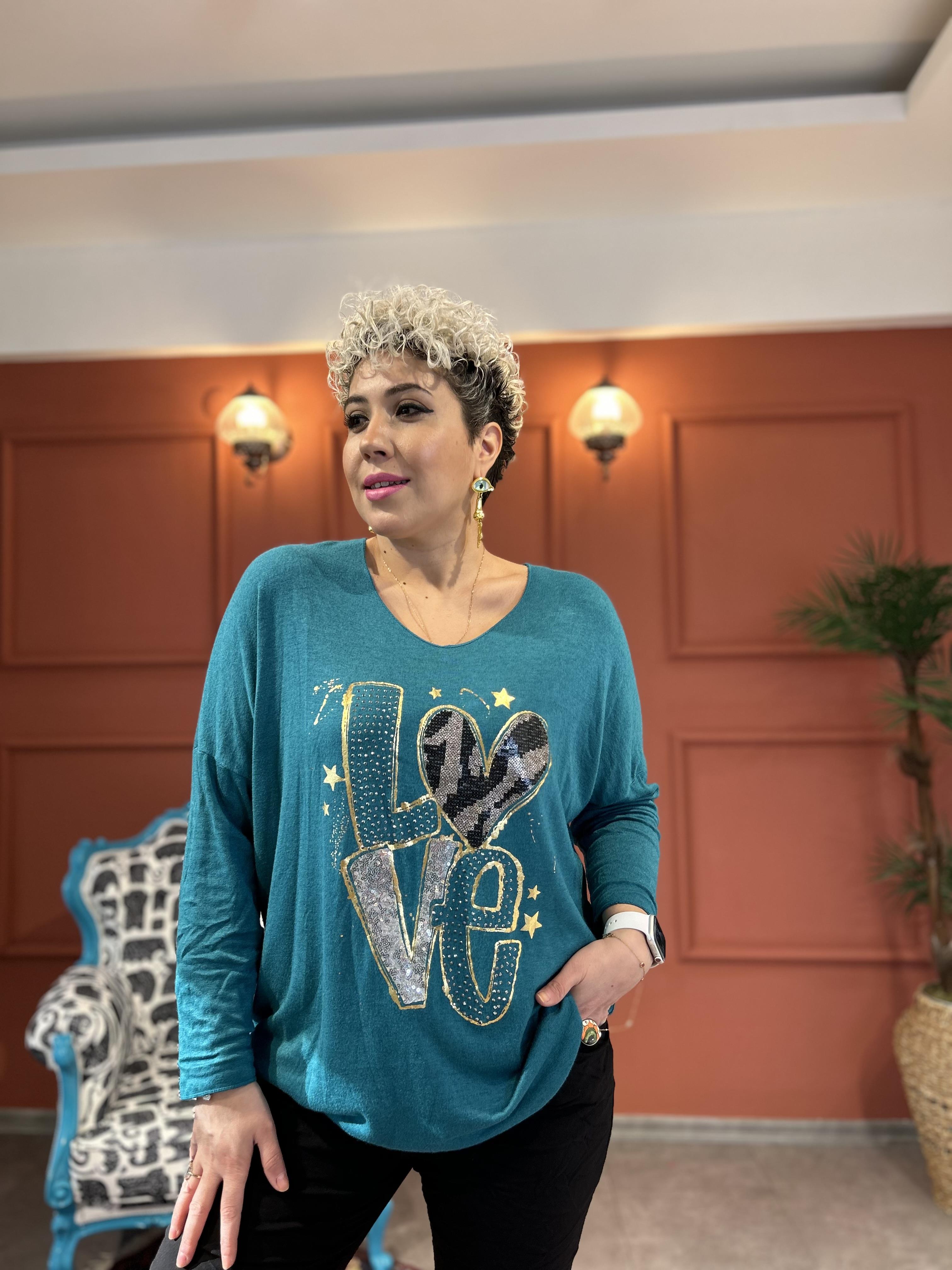 Love İşleme Detaylı İtalyan Mint Yeşili Bluz