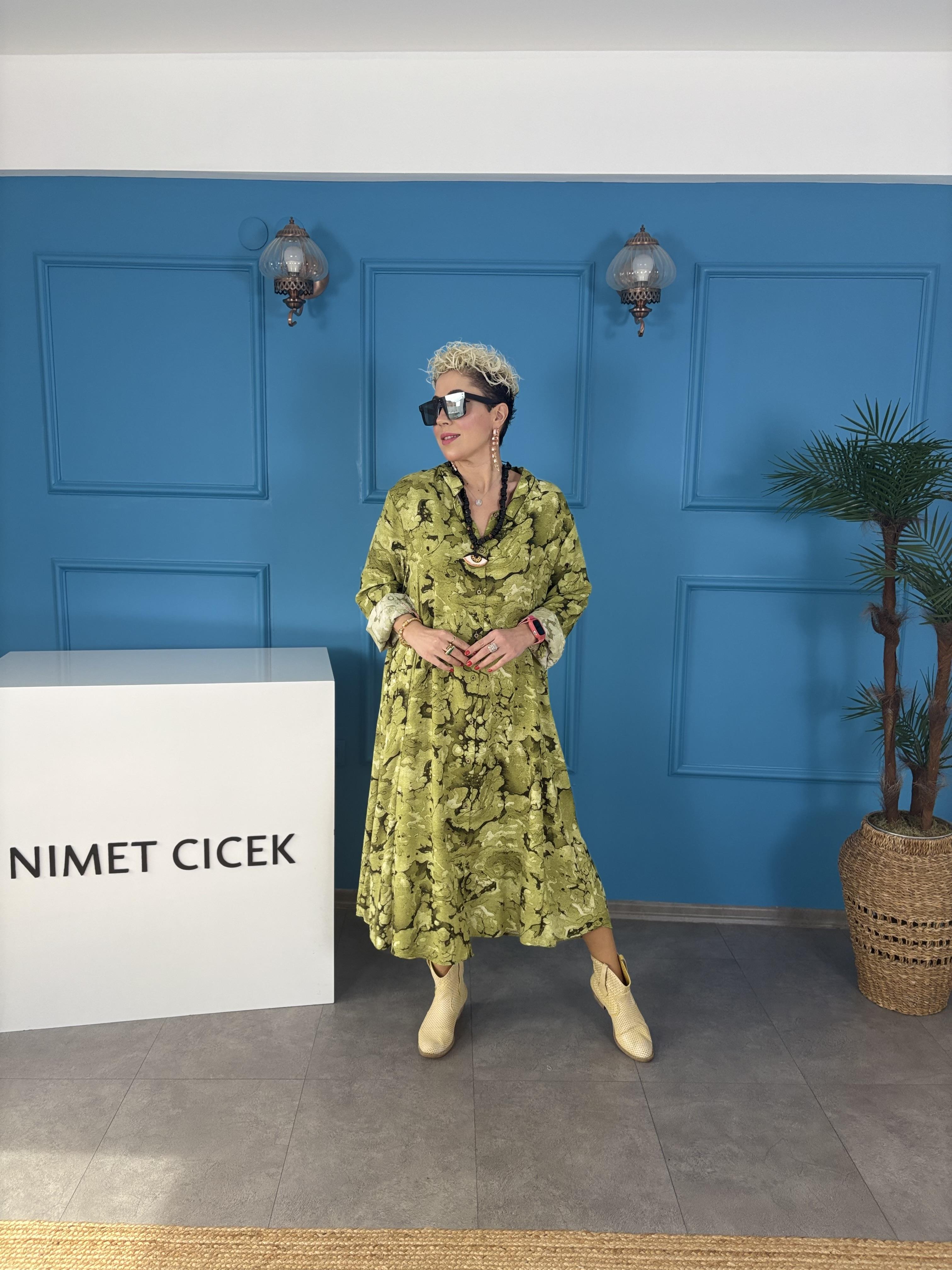 Mercan Desen Yeşil Gömlek Elbise