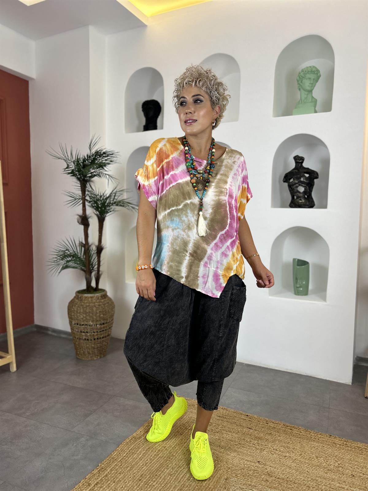 Ön Saten Arka Pamuk Viskon Batik Bluz 2