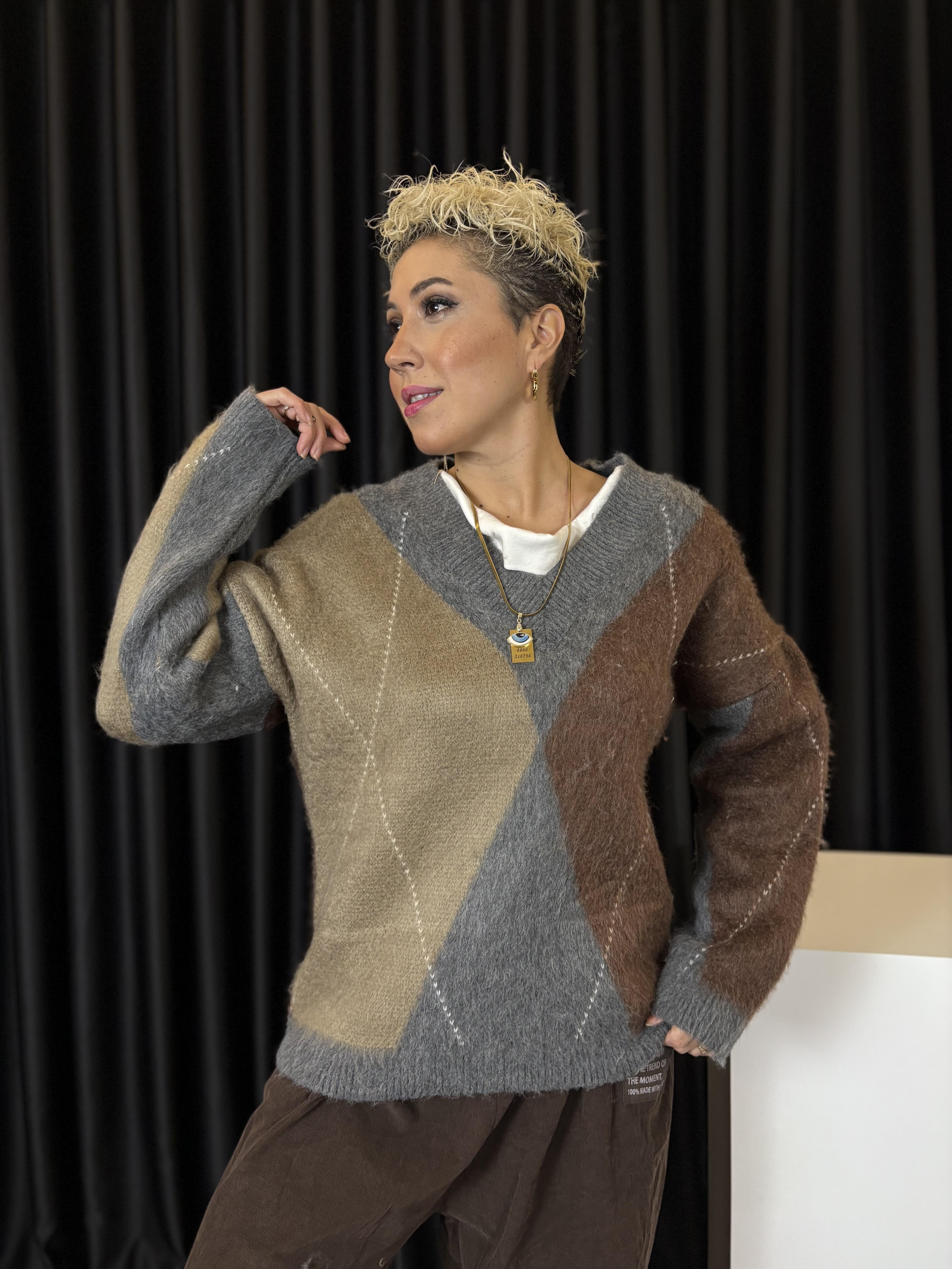 Orjinal Marka V Yaka Baklava Desenli Kazak