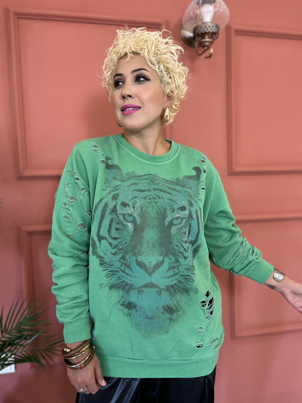 Taş İşlemeli Yeşil Kaplan Tasarım Sweet