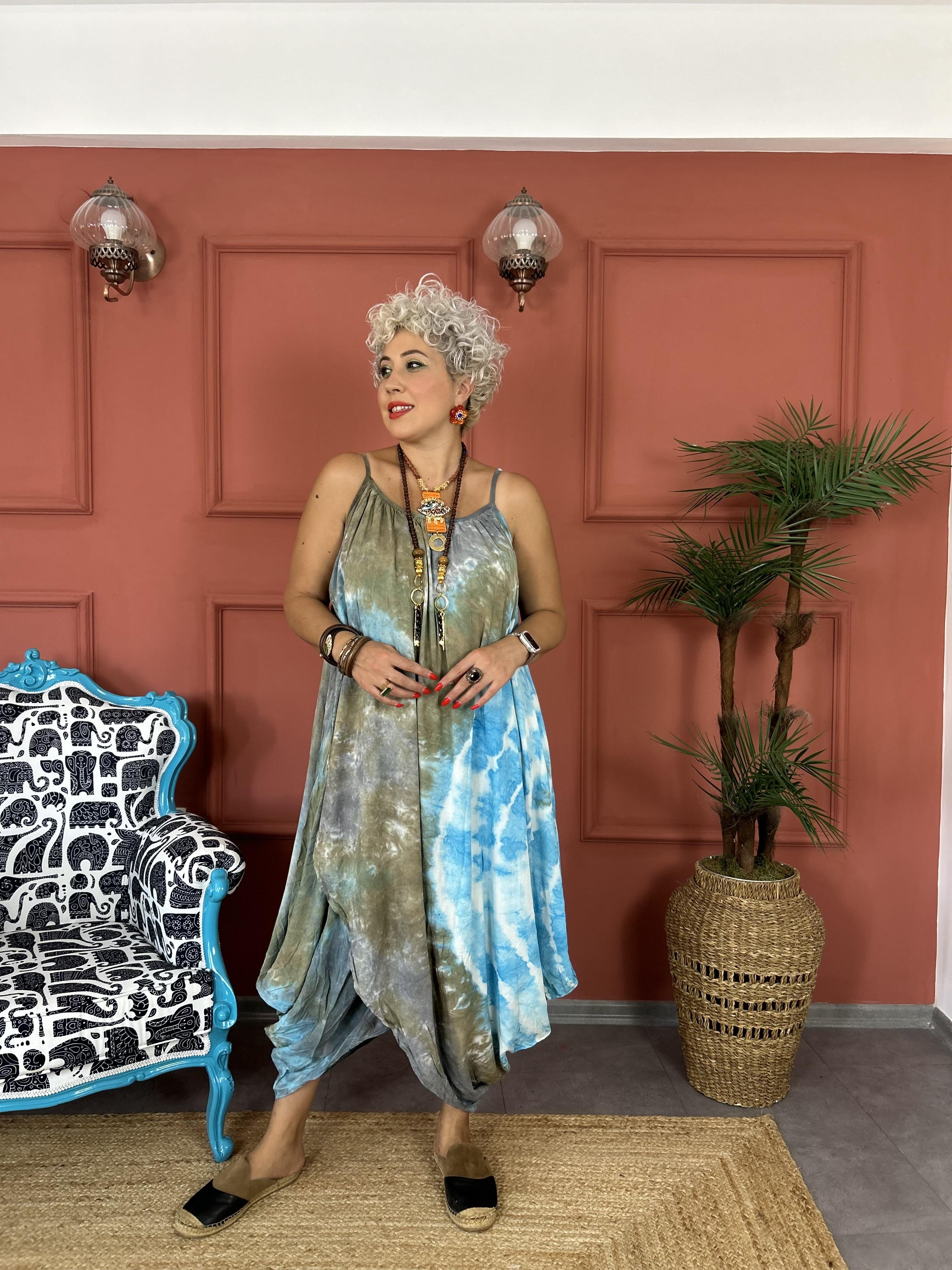 Turkuaz Batik Desenli Askılı İtalyan Elbise