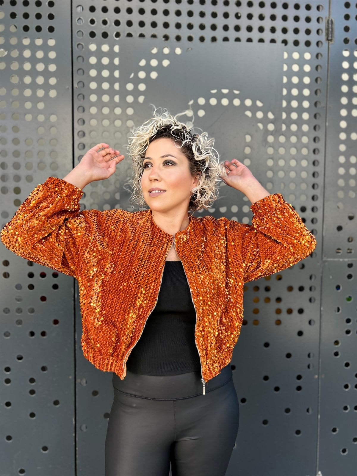 Turuncu Pul Payetli Ceket