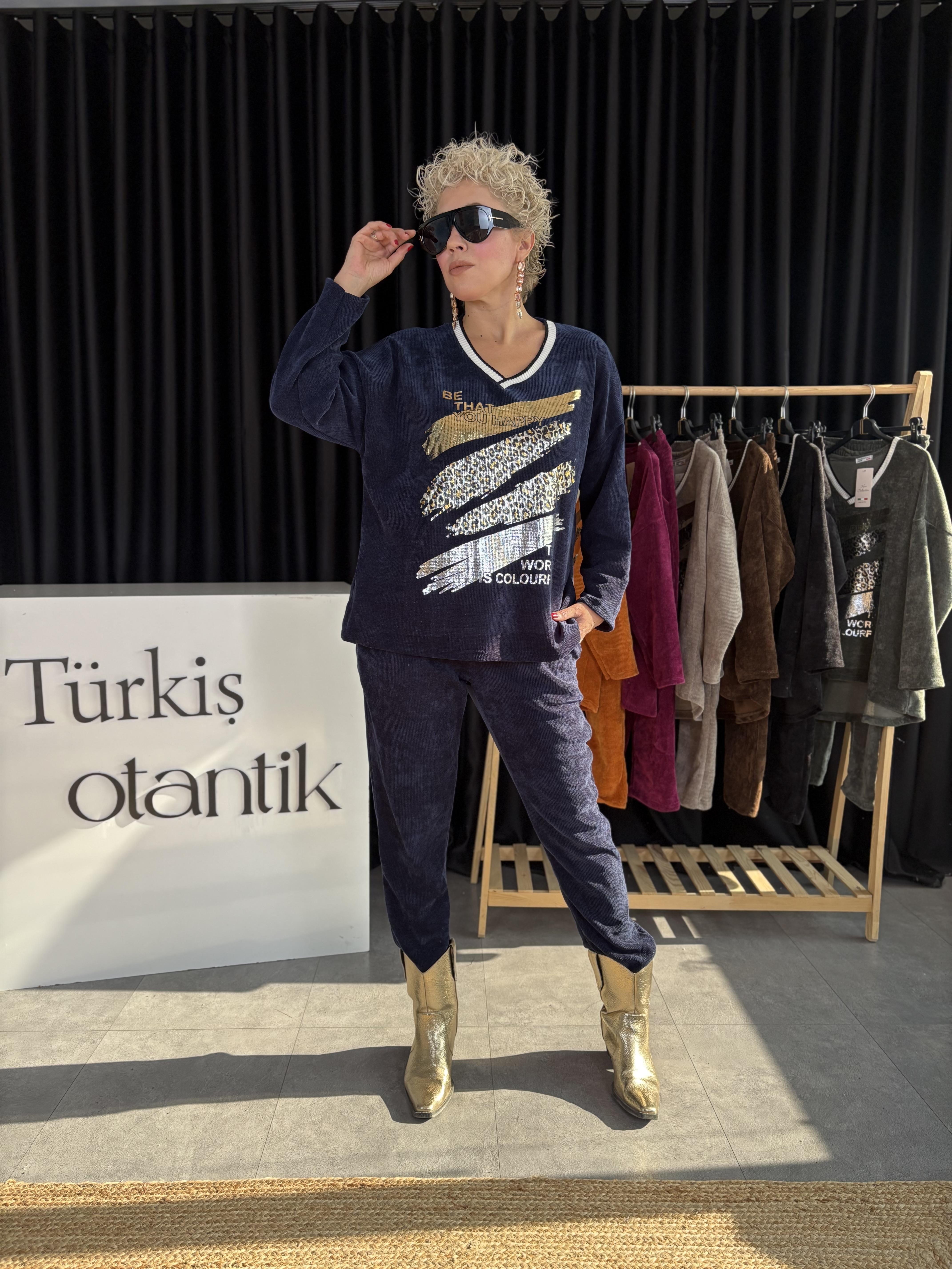 Varak Detaylı İtalyan Lacivert Kadife Takım