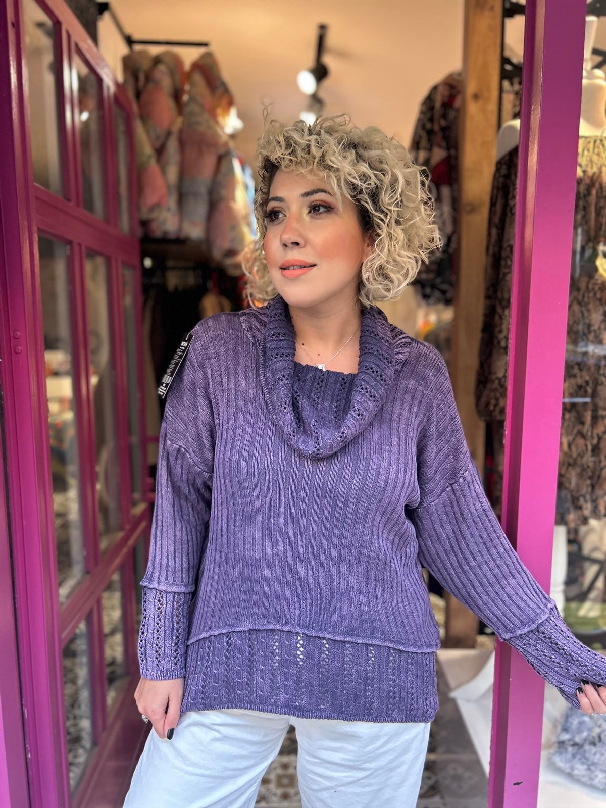 Yıkamalı Mor Renk Degaje Yaka Triko