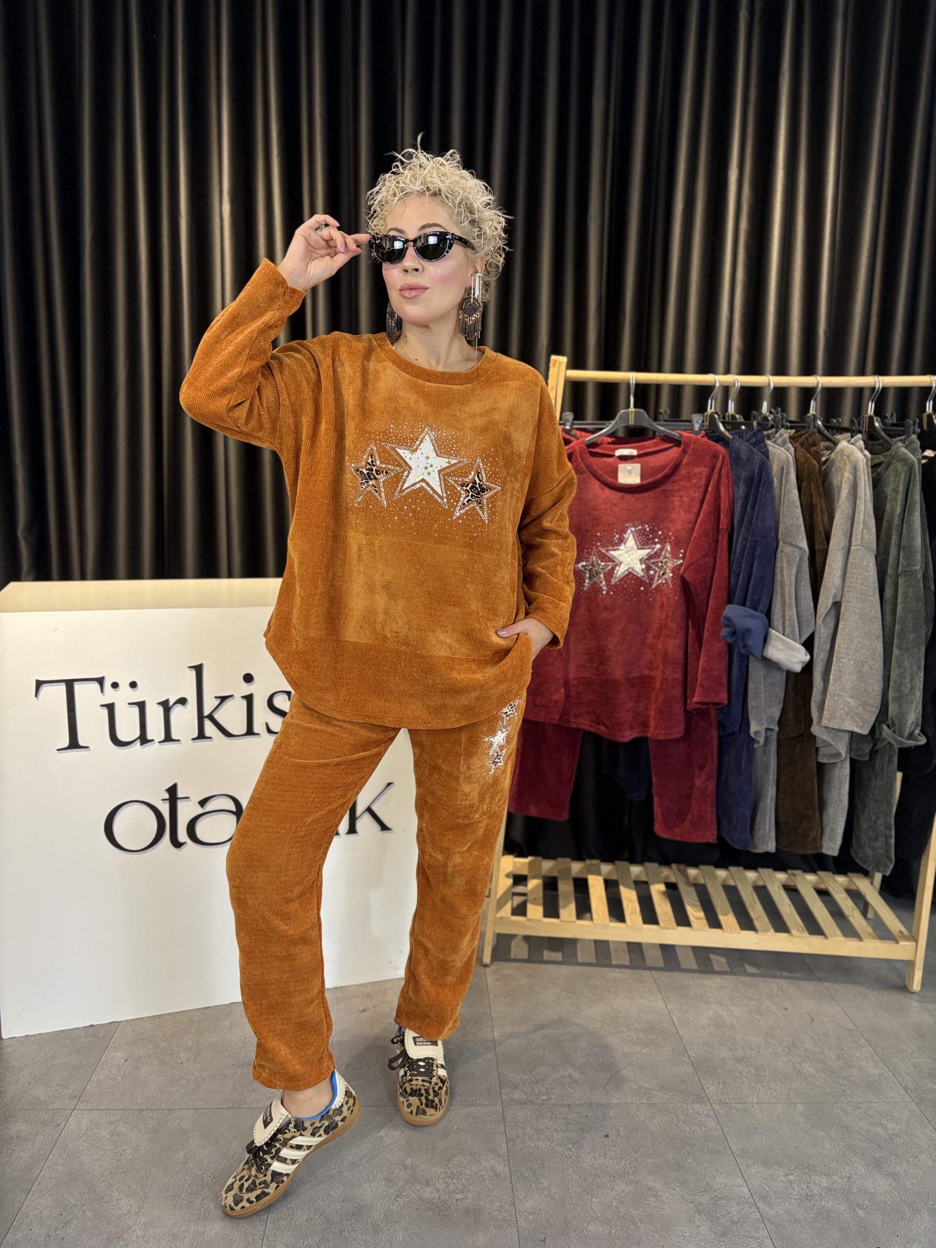 Yıldız Detaylı İtalyan Kiremit Kadife Takım