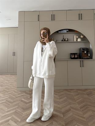 Aida Taşlı Üç İplik Takım Beyaz