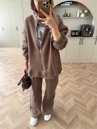 Aida Taşlı Üç İplik Takım Kahve