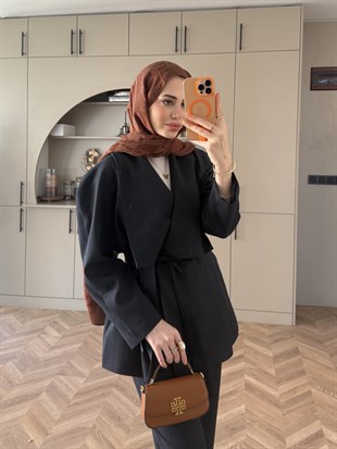 Alvena Geniş Yaka Kruvaze Ceket Takım Lacivert (26061)