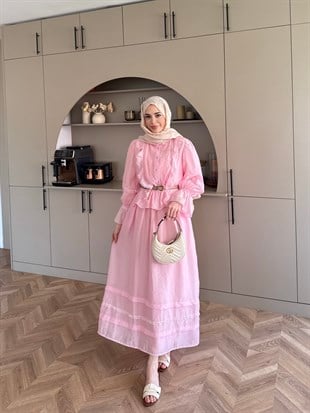 Avren Önü Fırfırlı Etekli Takım Pembe (5756)