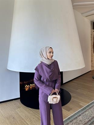 Begonya Broşlu Takım Vişne