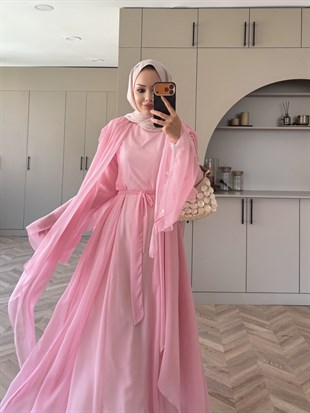 Brianna Pelerinli Şifon Elbise Pembe 