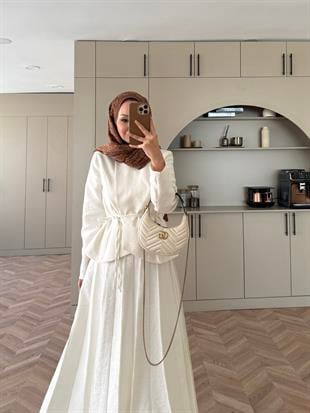 Broş Detaylı Pileli Etekli Takım Ekru (4067)