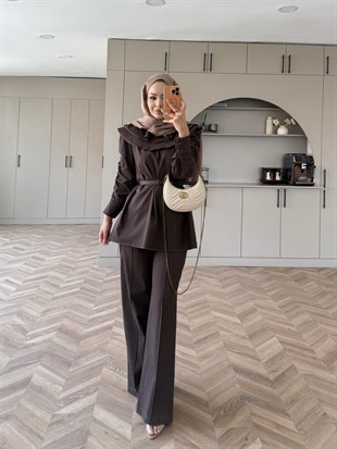 Capri Yaka Detaylı Kot Takım Acı Kahve (2014)