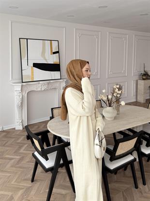 Ciara Süveterli Pantolonlu Takım Ekru