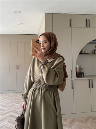 Cristal Ceketli Taşlı Cupra Etekli Takım Haki (1987)