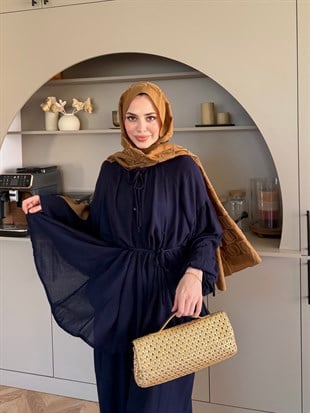 Defne Asimetrik Kesim Pantolonlu Takım Lacivert (5817)