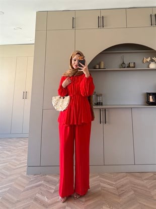 Defne Asimetrik Kesim Pantolonlu Takım Kırmızı (5817)