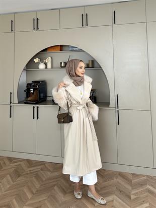 Deri Kürk Detaylı Kaban Krem