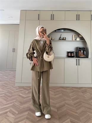 Natali Düğme Detaylı Beli Büzgülü Cupra Takım Yağ Yeşili (4403)