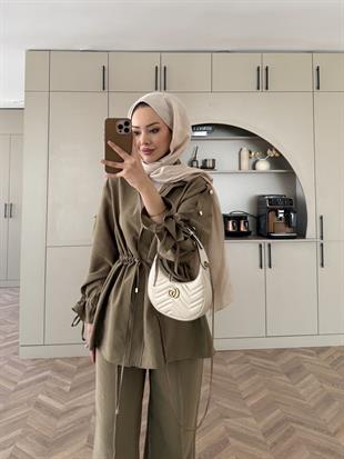 Natali Düğme Detaylı Beli Büzgülü Cupra Takım Yağ Yeşili (4403)