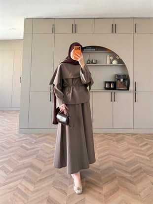 Elegant Pelerinli Etekli Takım Vizon (4454)