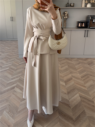 Gazel Önden Yırtmaçlı Etekli Takım Bej (4417)