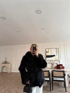 Geniş Yaka Kürk Siyah