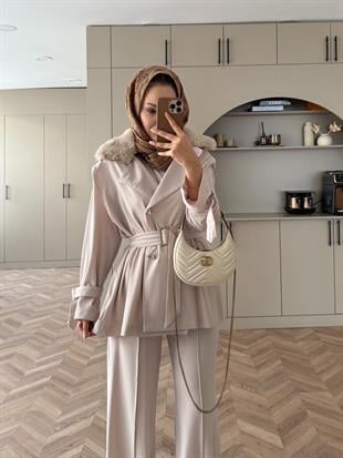 Hardy Kürk Detaylı Takım Bej