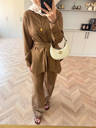 İlay Keten Pantolonlu Takım Camel (216)
