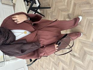 Peka Yakalı Takım Kiremit