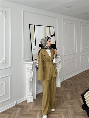 Peka Yakalı Takım Yağ Yeşili