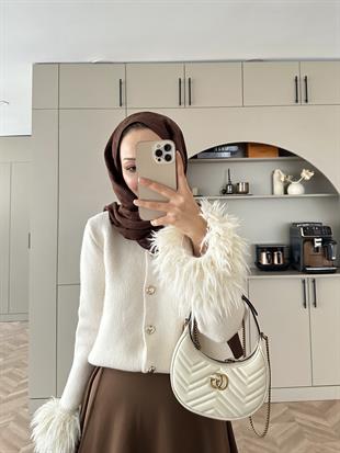 Kalp Düğmeli Angora Hırka Bej